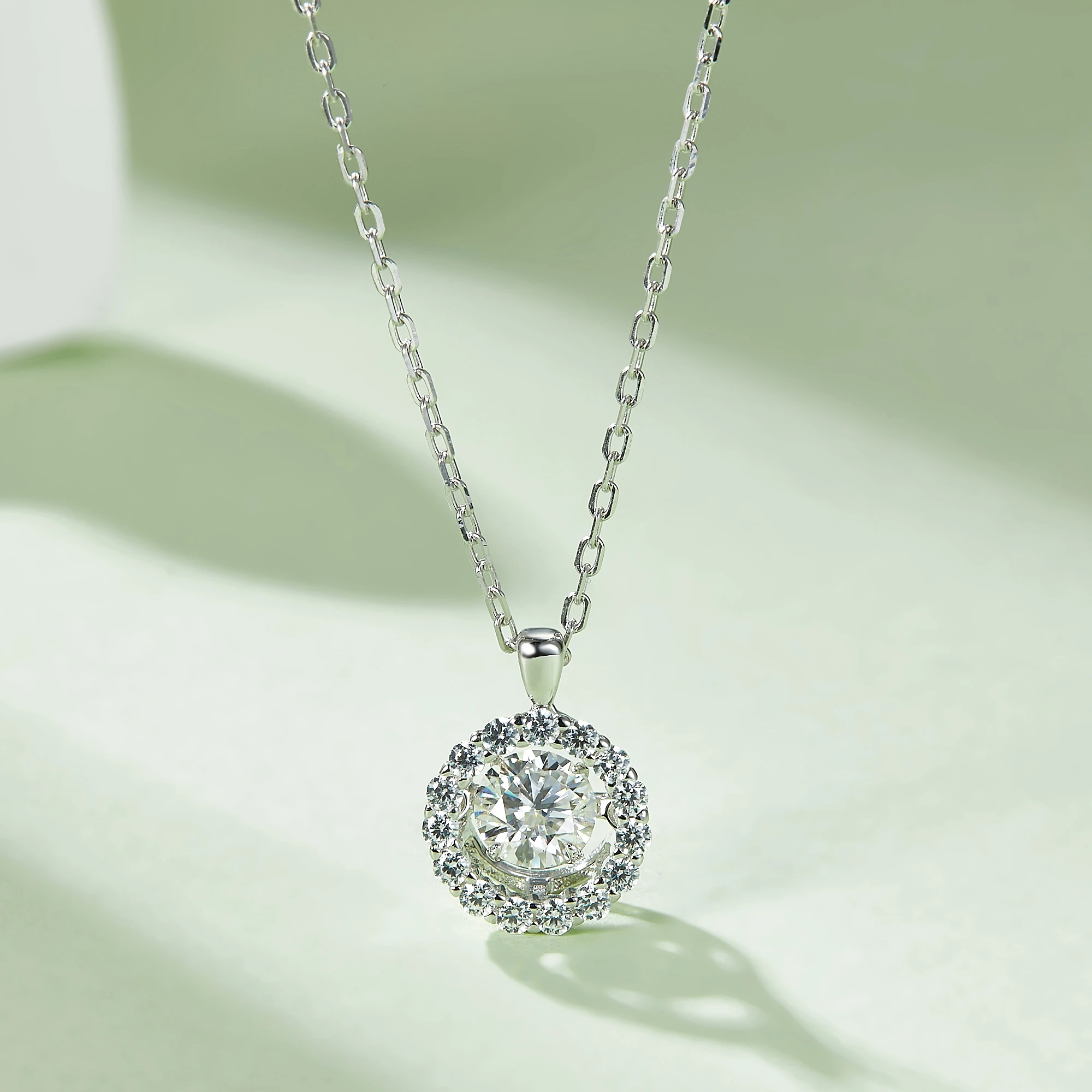 Qianjian Fine Jewelry New Trendy 925 Sterling Silver Lady Women Moissanite Diamond Exquisite Necklace