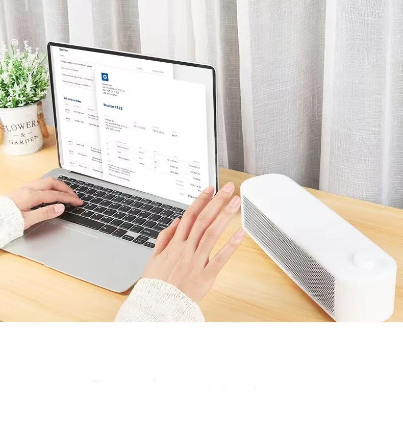 2024 Winter Indoor 800W Portable Heater Plug In Wall Electric Mini Desktop Retro Electric Heater