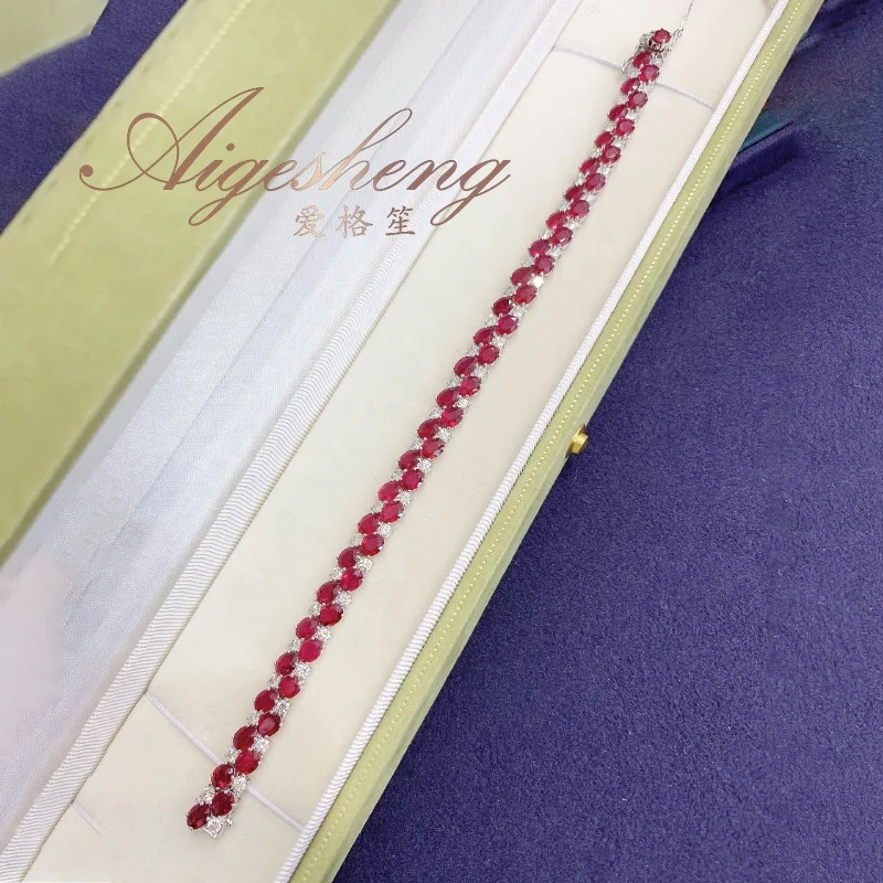 Aigesheng Classic 18K Real Gold Natural Ruby Natural Diamond Rings Au750 Gemstone Jewelry For Ladies