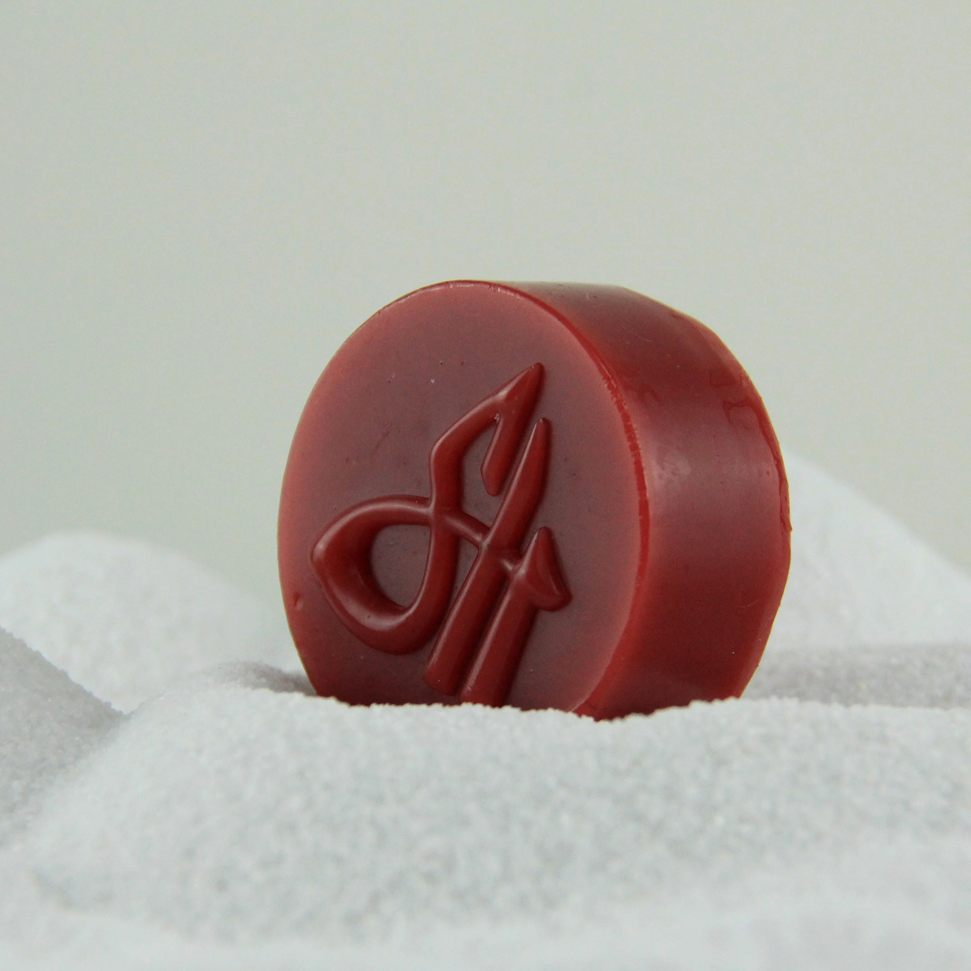 Custom Round Wax skateboard  all kinds of shaped custom skate tool