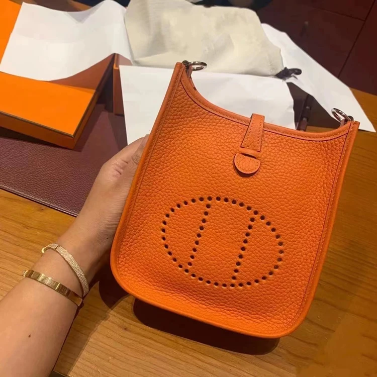 Mirror Quality Mini Messenger Bag Famous Designer Brand Cowhide Nappa Lychee Evelynn Pattern Hollow Bucket Single-Shoulder Bag