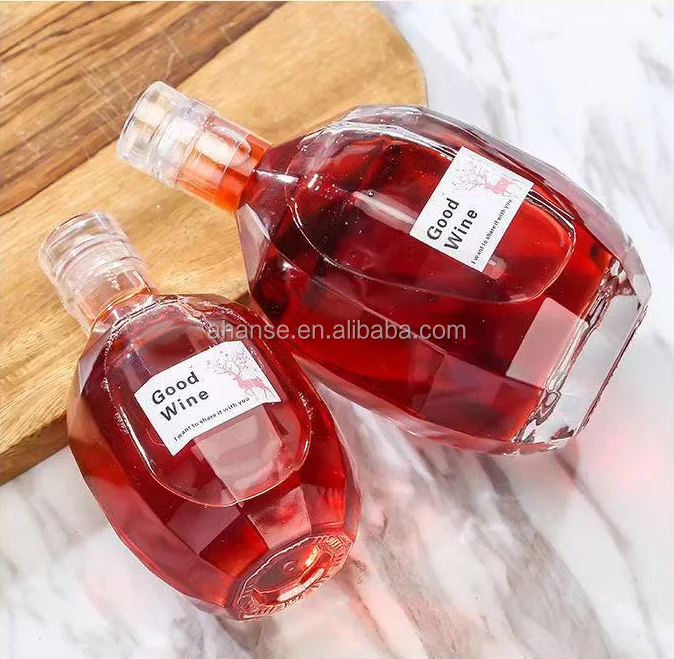 Fancy luxury Custom diamond cut embossed liquor bottle wine Tequila whisky brandy vodka glass bottle with glass lid