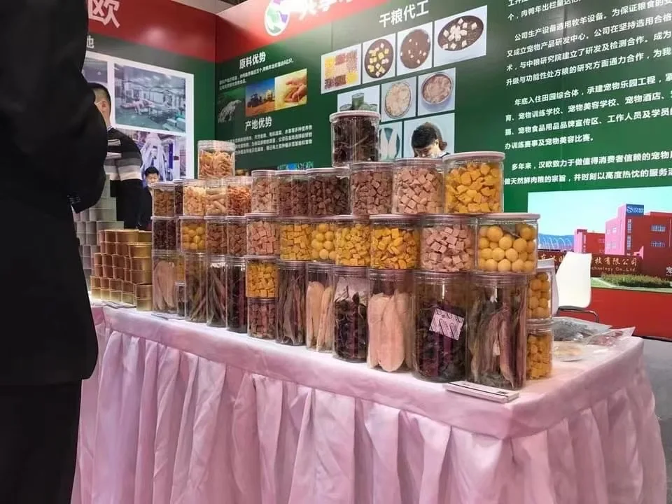 Cost-effective High Fat Raw Easy To Digest All Aged Cat Supply Nutrition Fish/Tuna/Salmon