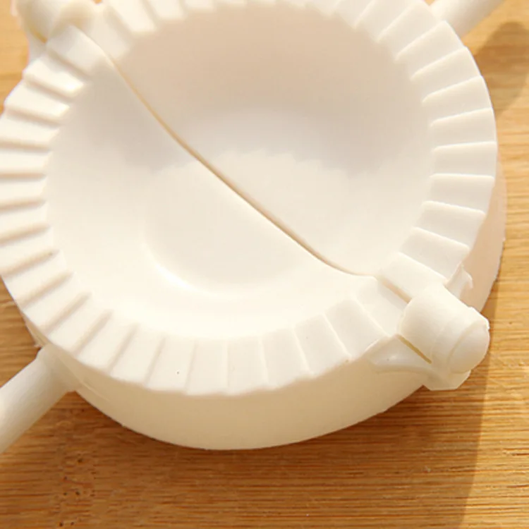 2023 Newly Kitchen Tools Kitchen Dumpling Making Artifact Dumpling Mold Plastic Creative Color Kitchen Mini Cookie Maker