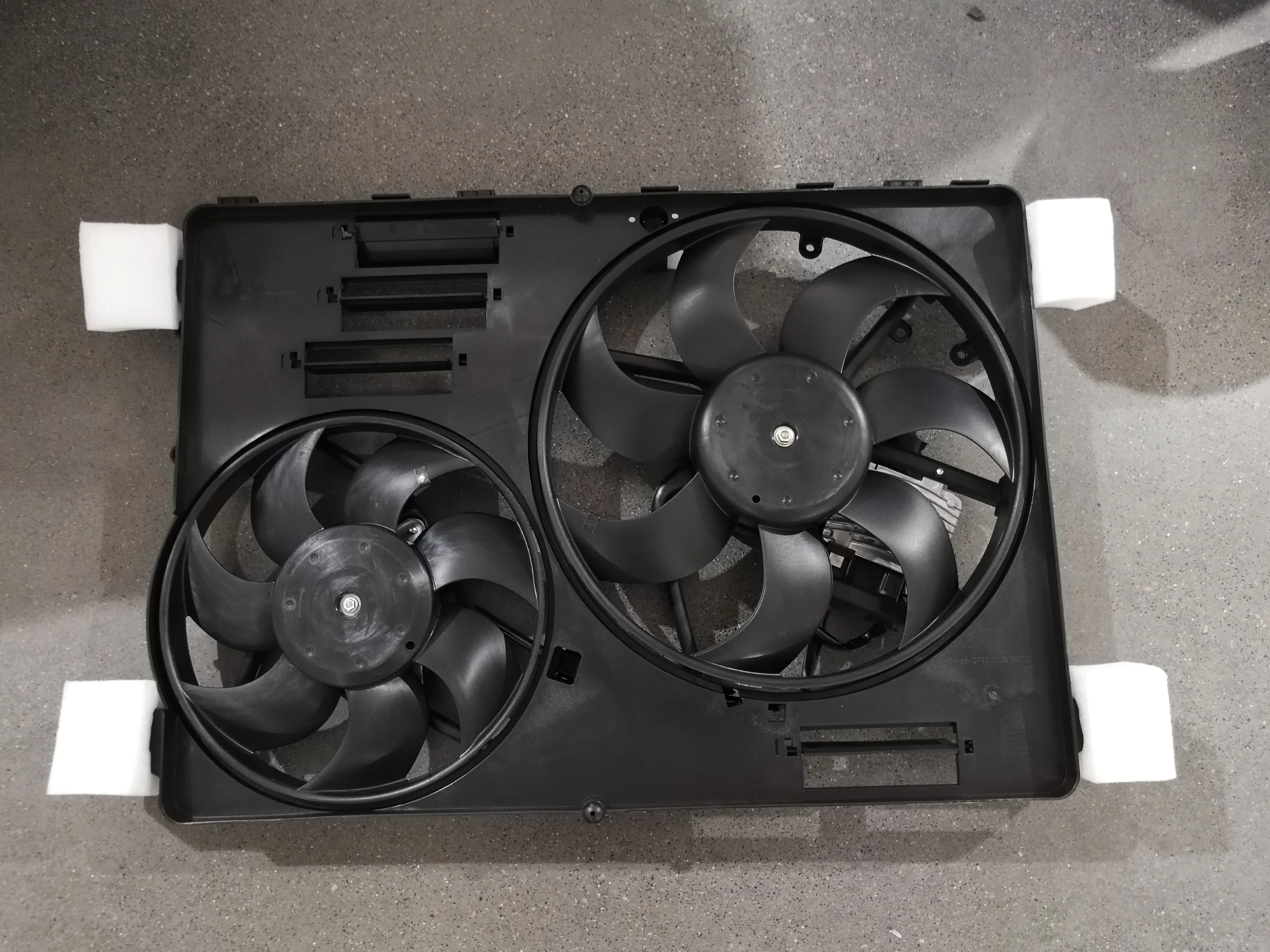 WOO.DOOWON Radiator And Condenser Fan For  LR045248 .LR024292. GOOD QUALITY CAR FAN/AUTO COOLING FAN MADE IN CHINA DYLR-10-001