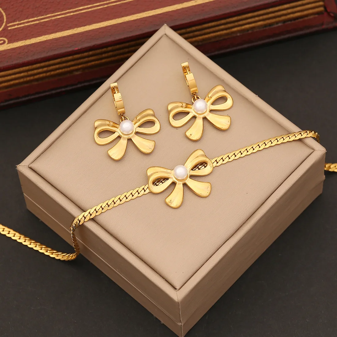 18k Gold Plated Luxury Necklace Earring Bracelet Set Fashion Butterfly With Pearl Jewelry Stainless Steel Jewelry Sets for Women