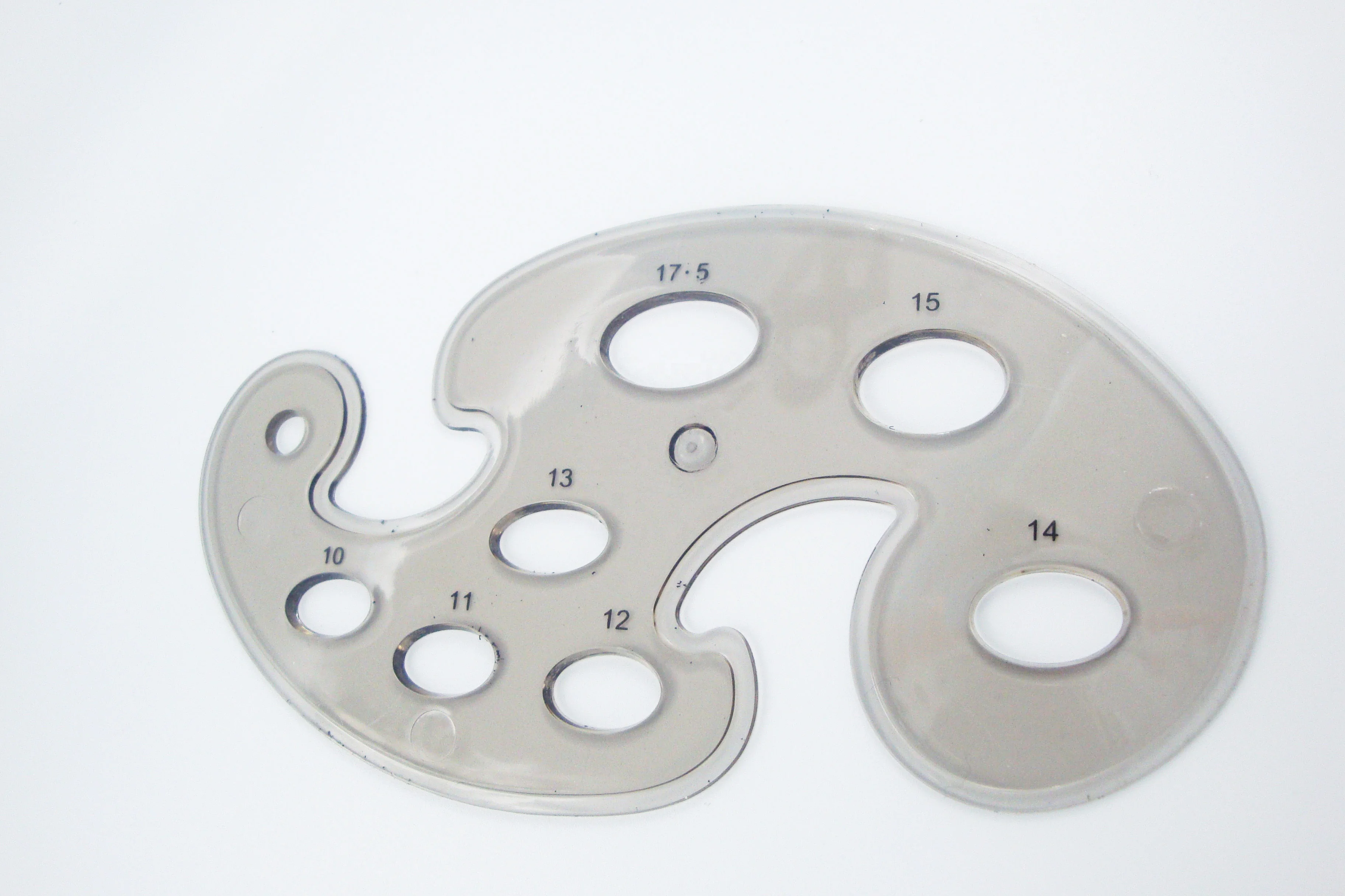 Французская кривая линейка для шитья