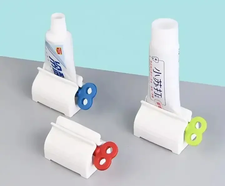 Hot Sale Rolling Toothpaste Squeezer Tube Squeezer Toothpaste Roller Bathroom Accessories Easy Tooth Paste Tube Squeezer