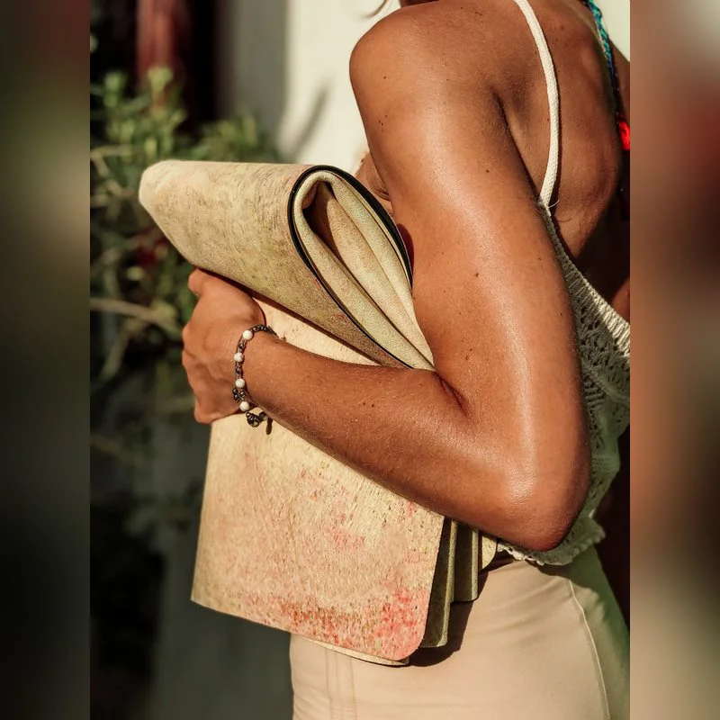 Home Gym Fitness Exercise Non-Slip Eco-Friendly Microfiber  Materials Customized Logo Printing Suede Yoga Mat Towel