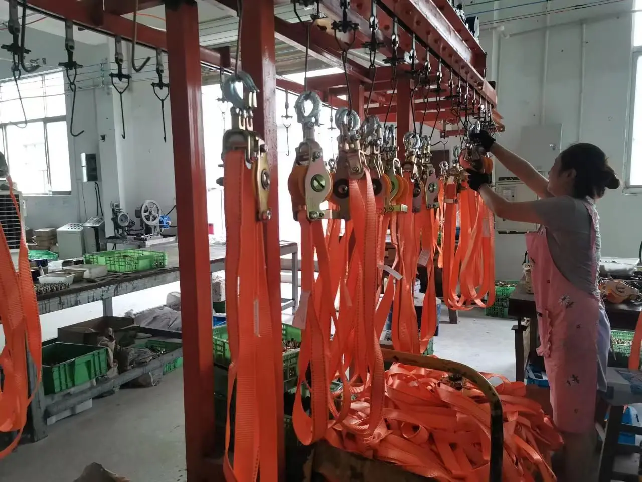 Top Quality 2 ton Wire Rope Cable Puller Hand Puller with webbing strap belt For Tightening Wire cable tightener