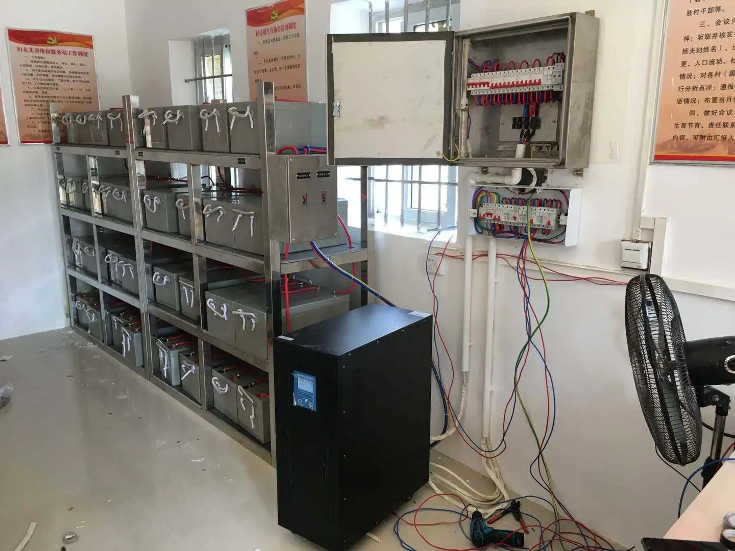 Industrial Frequency Pure Sine Wave Inverter 10KW 40KW Off Grid Frequency Solar Inverter With EI Transformer