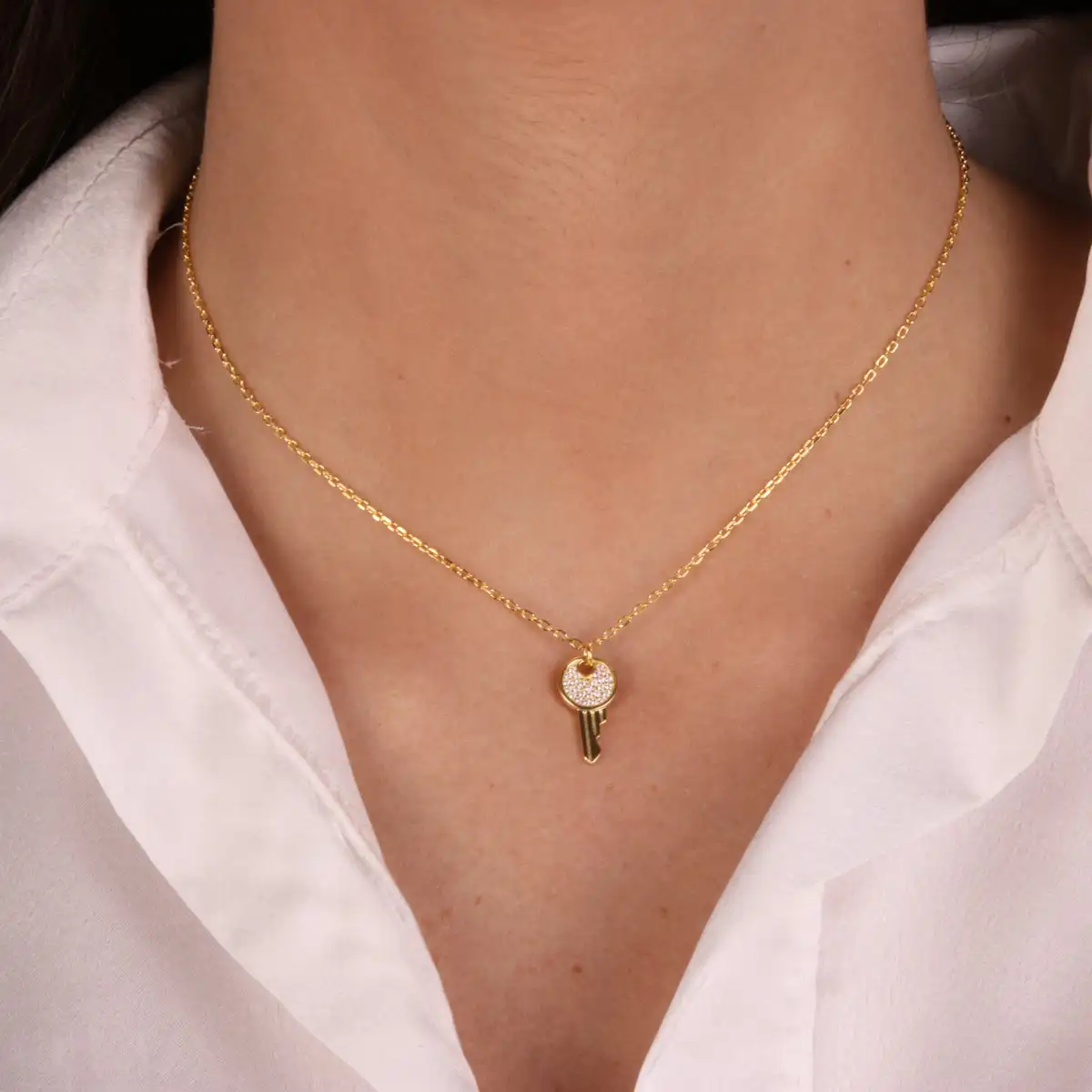 925 Sterling Silver Women Jewelry Pave Zircon Key Shape Charm Pendant Necklace