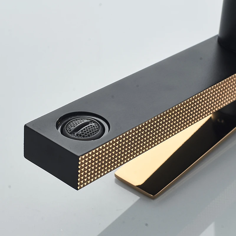 Momali Factory Price Bathroom Deck Mounted Black Rose Gold Antique Basin Faucet Washing Hair Basin Faucet Single Handle