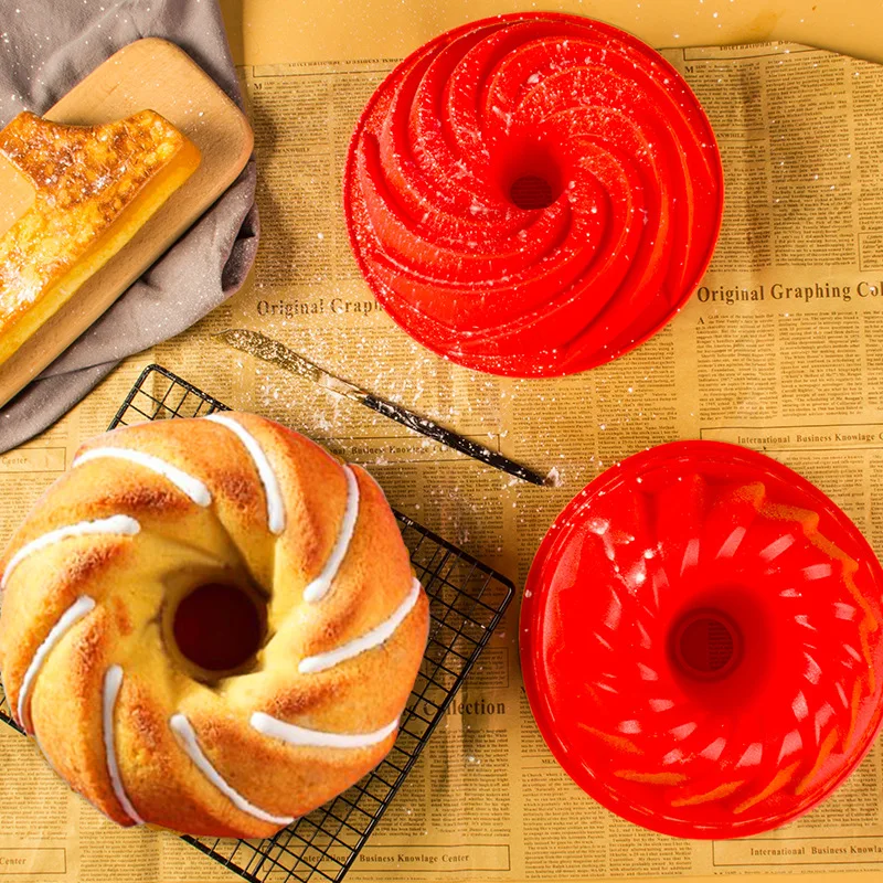 Factory Silicone baking mold 9 inch chiffon cake mold round Non stick food grade silicone baking set Spiral shape baking pan