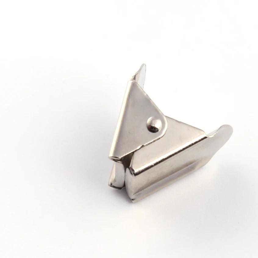 Assorted Metal A Shaped Clip Heavy-Duty Spring-Loaded Crocodile Clamps Non-Slip Triangle Badge Clips for DIY Crafts Making