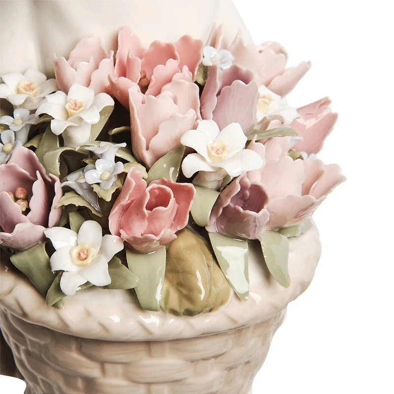 Wholesale Handmade Mini Porcelain Gift Flowers for Home Decoration, a Basket of Ceramic Flowers for Wedding Decor & Gifts
