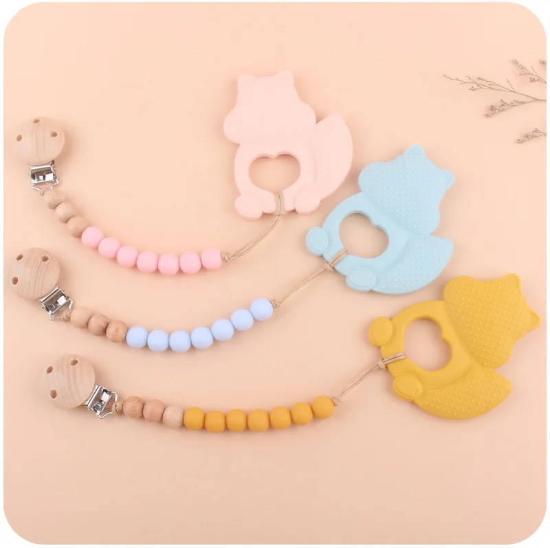 Cute Squirrel Shape Baby Silicone Teething Toy Food Grade Portable Easy To Clean Silicone Baby Teether