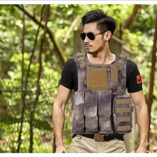 Wholesale Men Hiking Camouflage Tactical Vest Outdoor Forest Competitions Live Cs Games Thick Tactical Vest