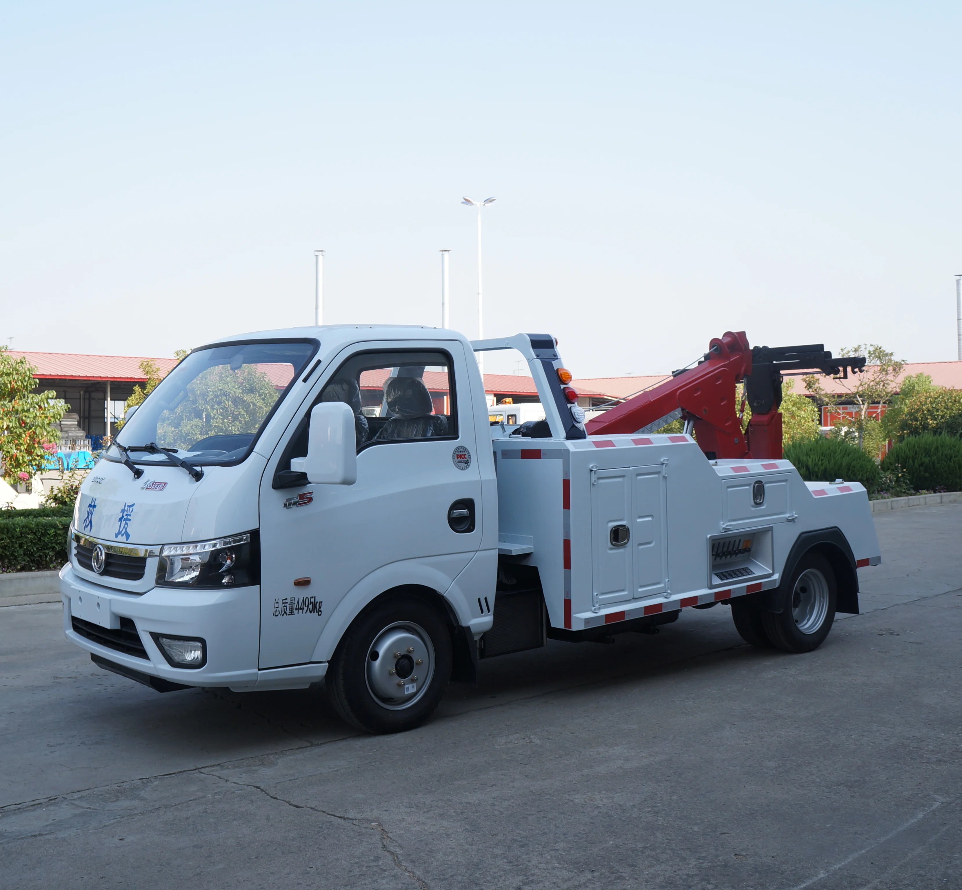 DongFeng tuyi 5T Tractor New design towing trucks flat bed slide recovery platform wrecker truck