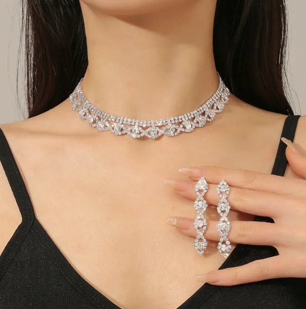 Fashion Claw Chain Water Diamond Necklace Earring Set Cross border Supply Evening Dress Full Diamond Necklace Accessories