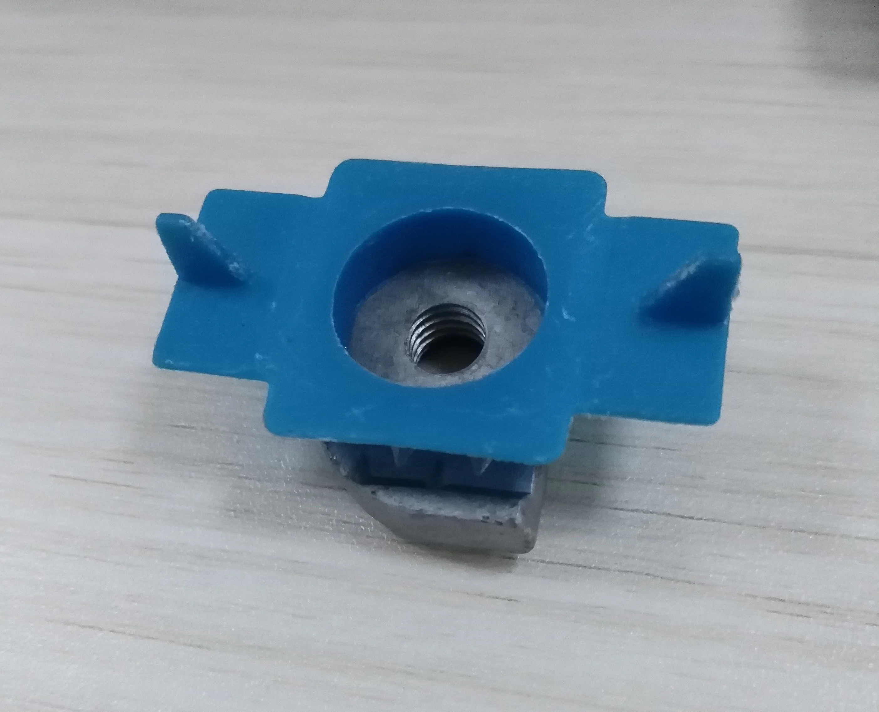 Easy Install C-steel Plastic Cover Install Mid Clamps For Solar Panel Mounting Solar For End Clamp Assembly