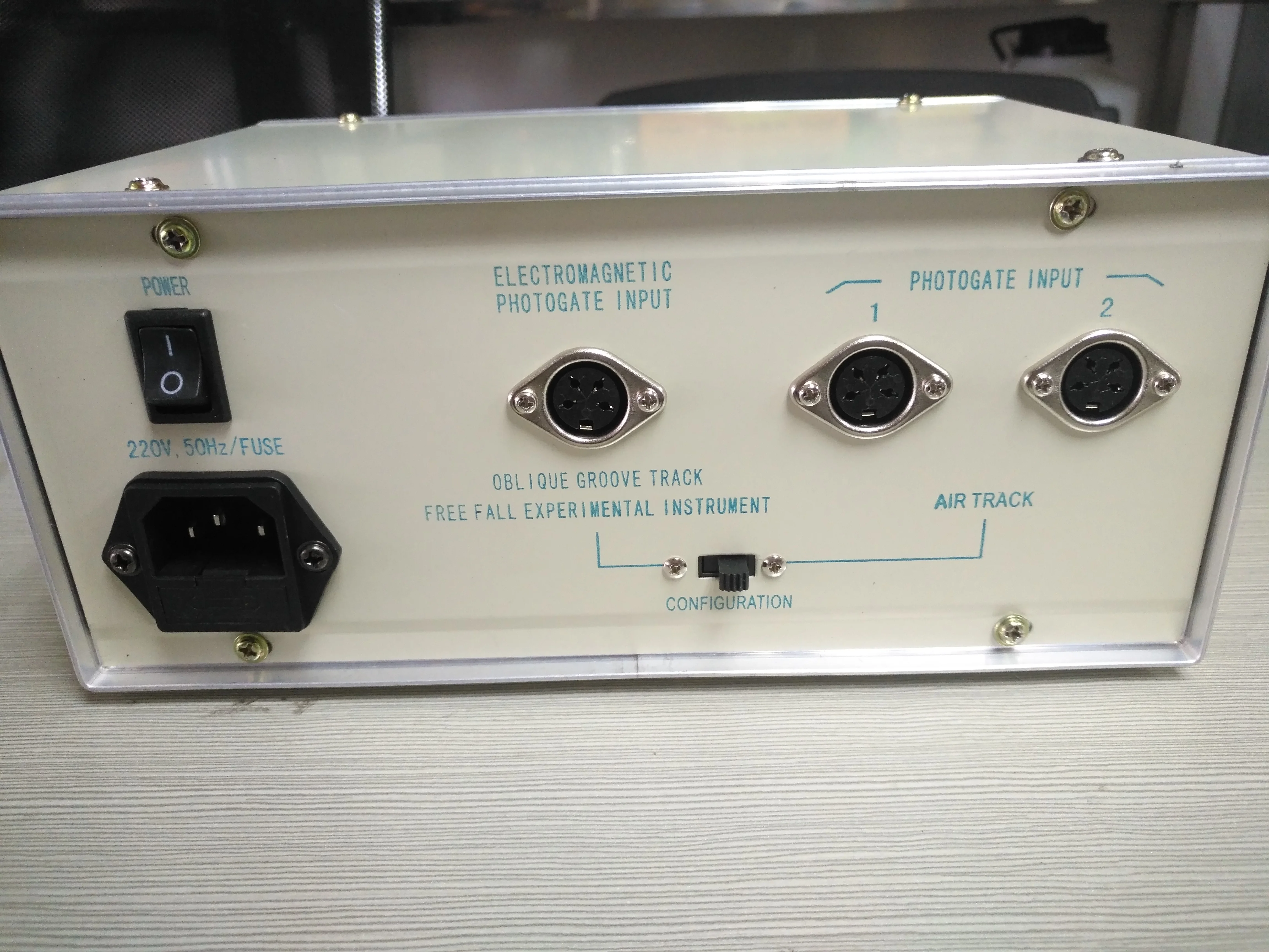 Цифровой таймер с дисплеем и 4 цифрами Labware, 10 наборов данных J12007