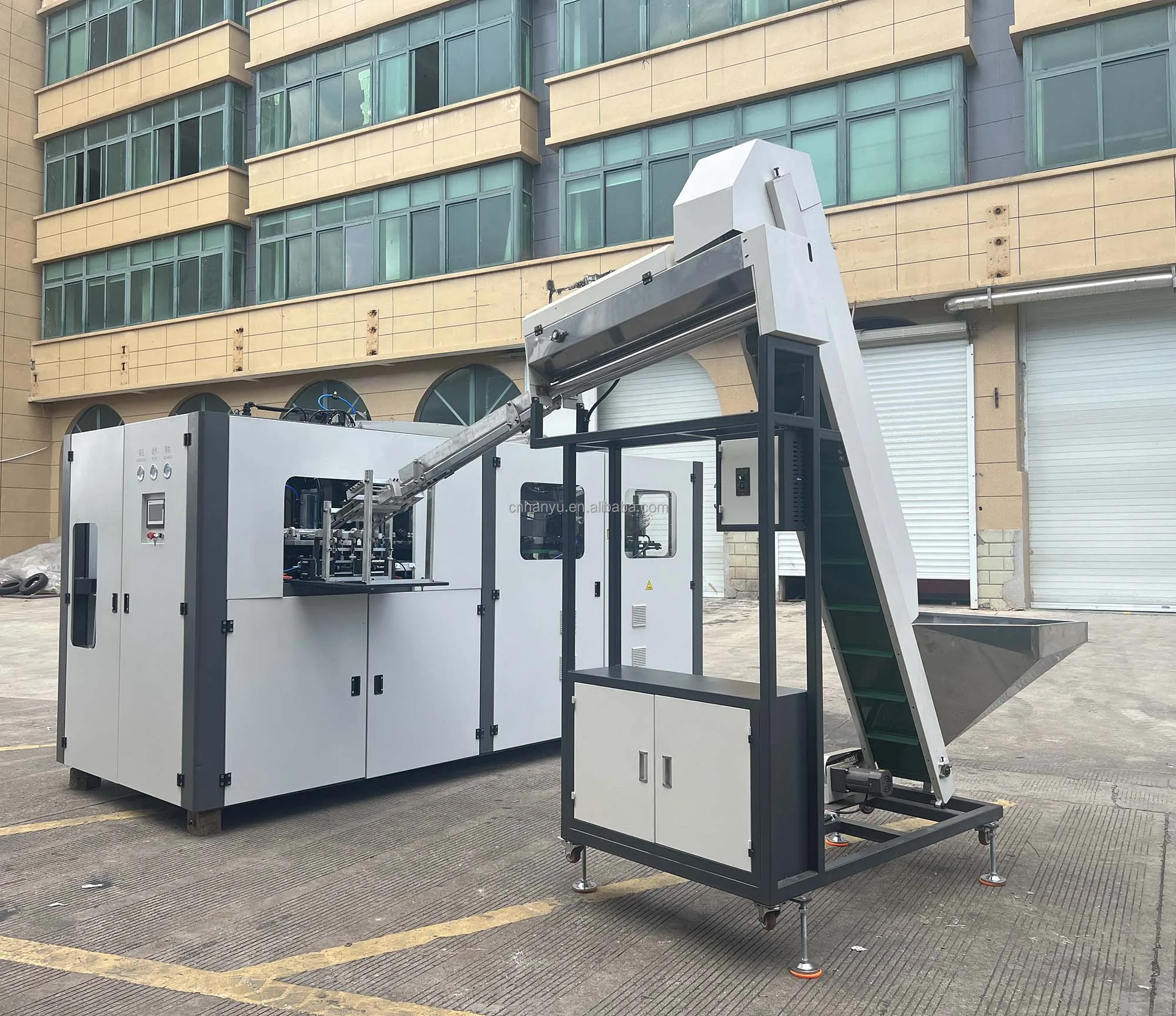 500 ml 4 cavity plastic bottle making machine pet bottle blow molding machine for 100ML to 2L plastic bottle machine factory