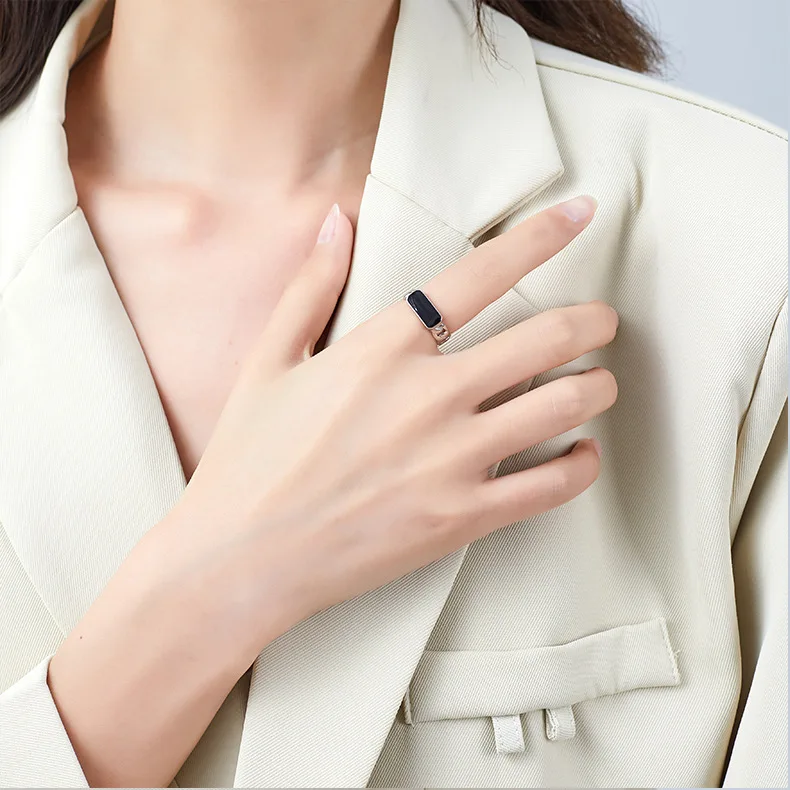 2024 Fashion Black Enamel Chunky Chain Ring Signet 925 Sterling Silver Ring Rectangle Statement Stamp Ring For Women