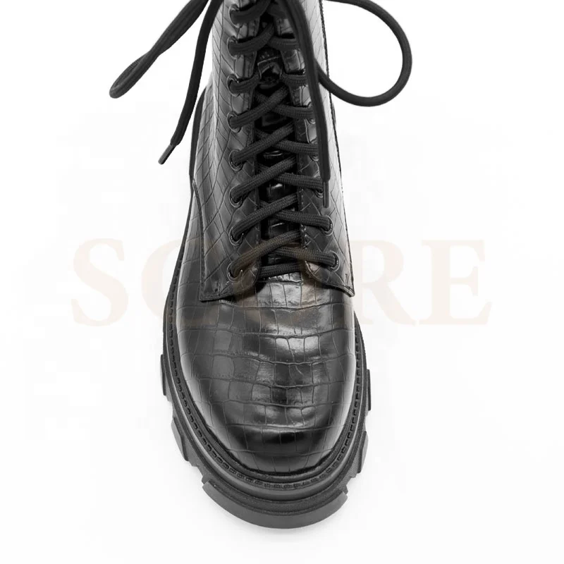
2021 Trendy women chunky outsole round toe leather boots short boots for ladies 
