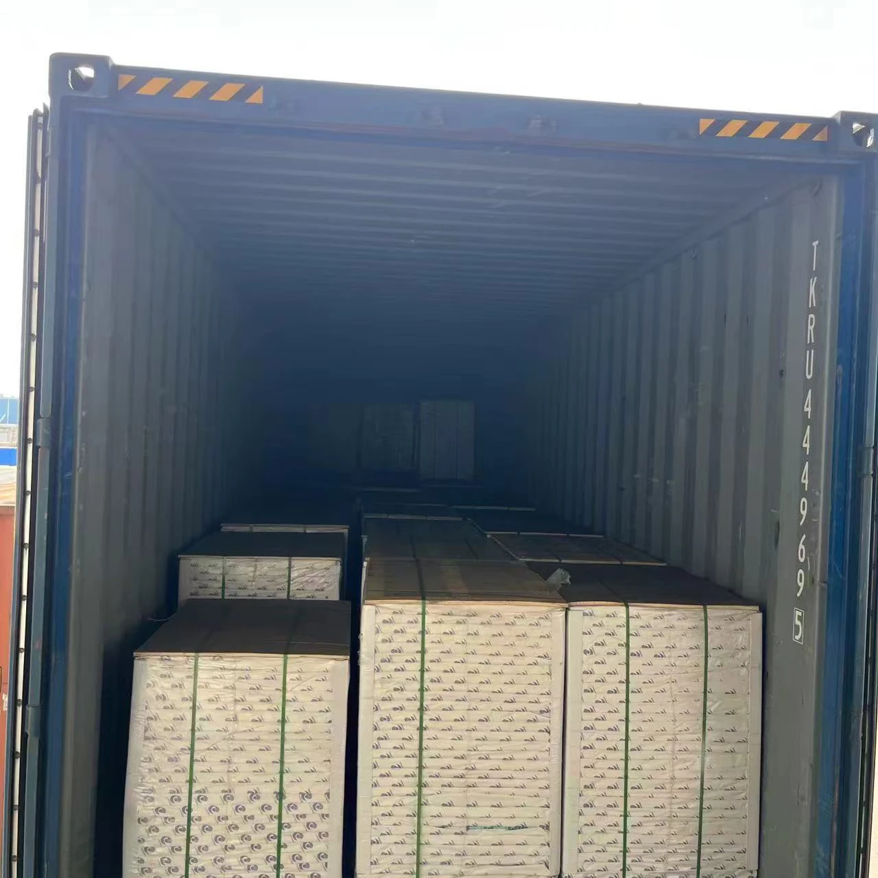 80gsm -250gsm C2S Coated Gloss / Matt Art Paper/Couche Paper for Magazine