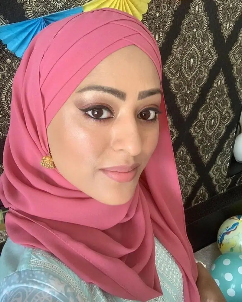 2022 Fashion Cross Front Chiffon Hijab Of Women Islamic Lady Modest Cross Chiffon Hijab plain chiffon scarves