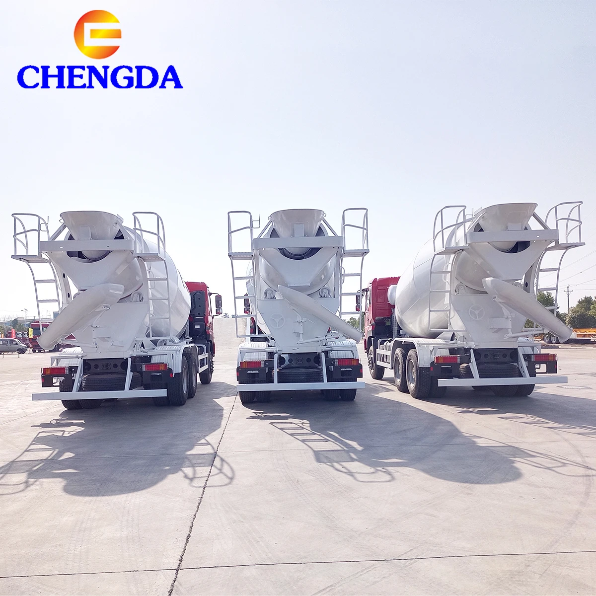 Price Used Dongfeng Brand Small Concrete Mixer Truck For Sale