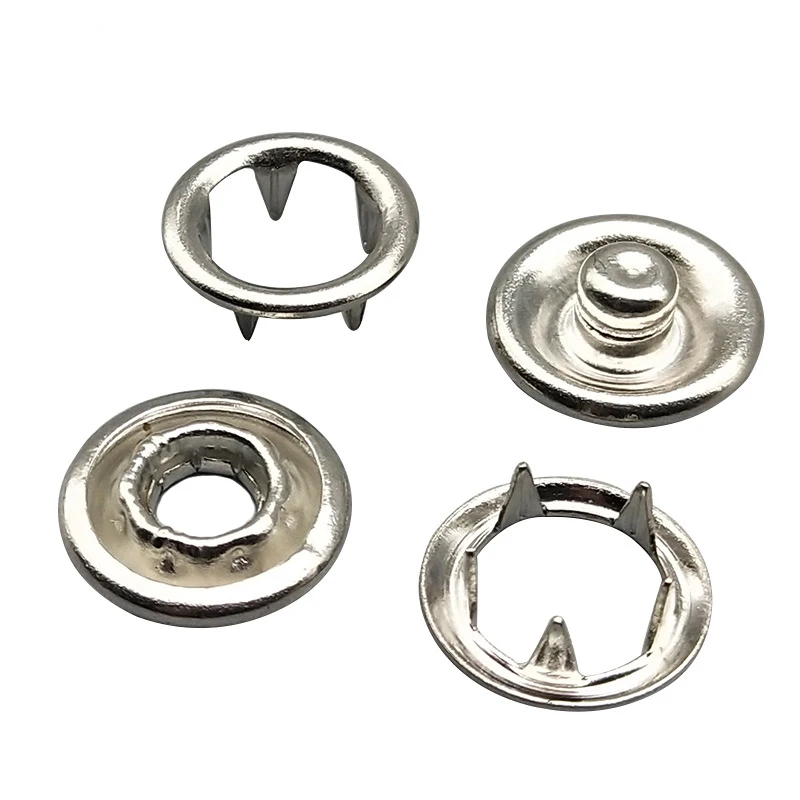 Available in stock factory direct brass sliver five claw button