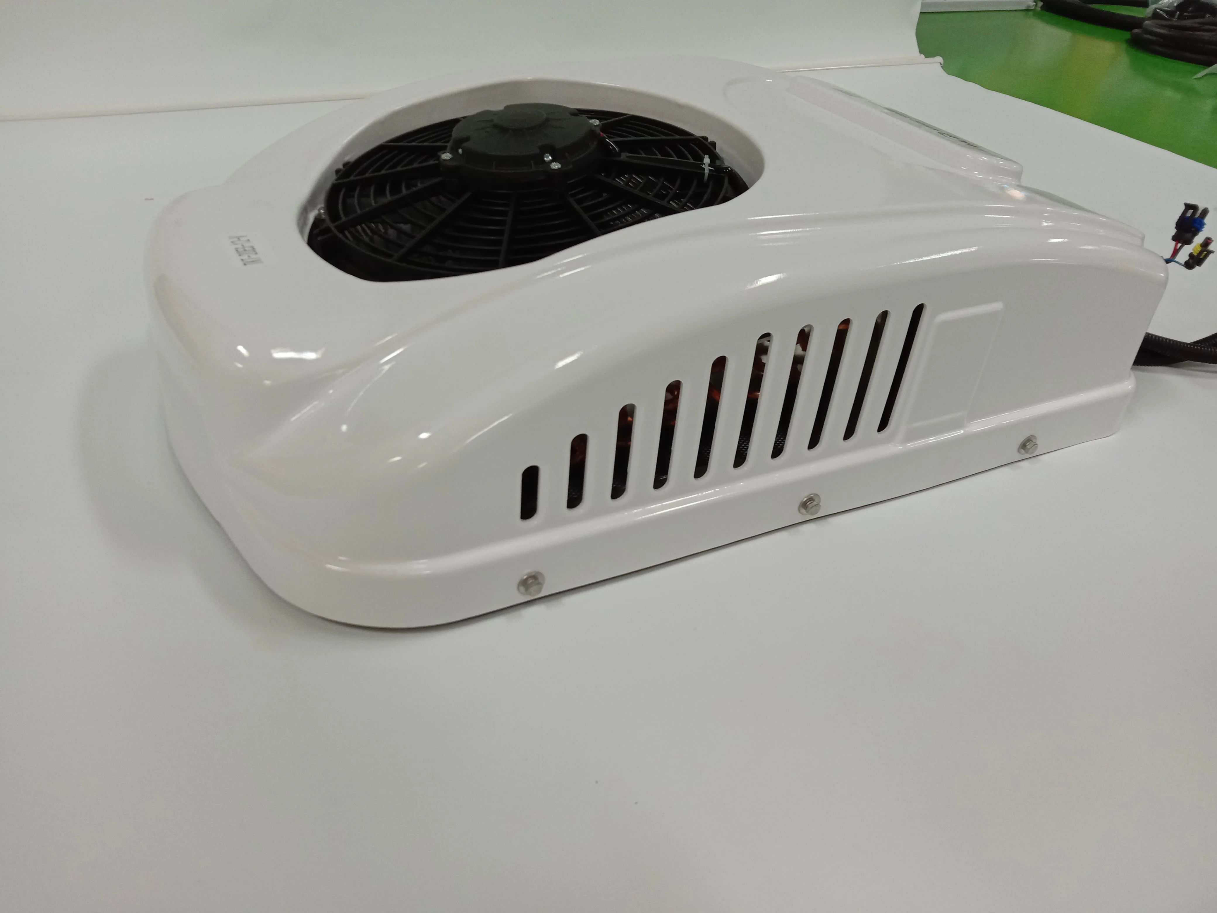 Electric 3000w high cooling capacity TKT-20ES 12v mini split Truck  air conditioner for van