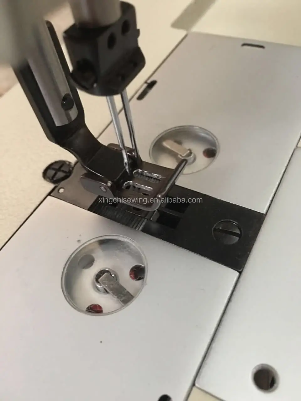 XC-872-5 Double Needle Top and Bottom Large Hook Sewing Machine Industrial