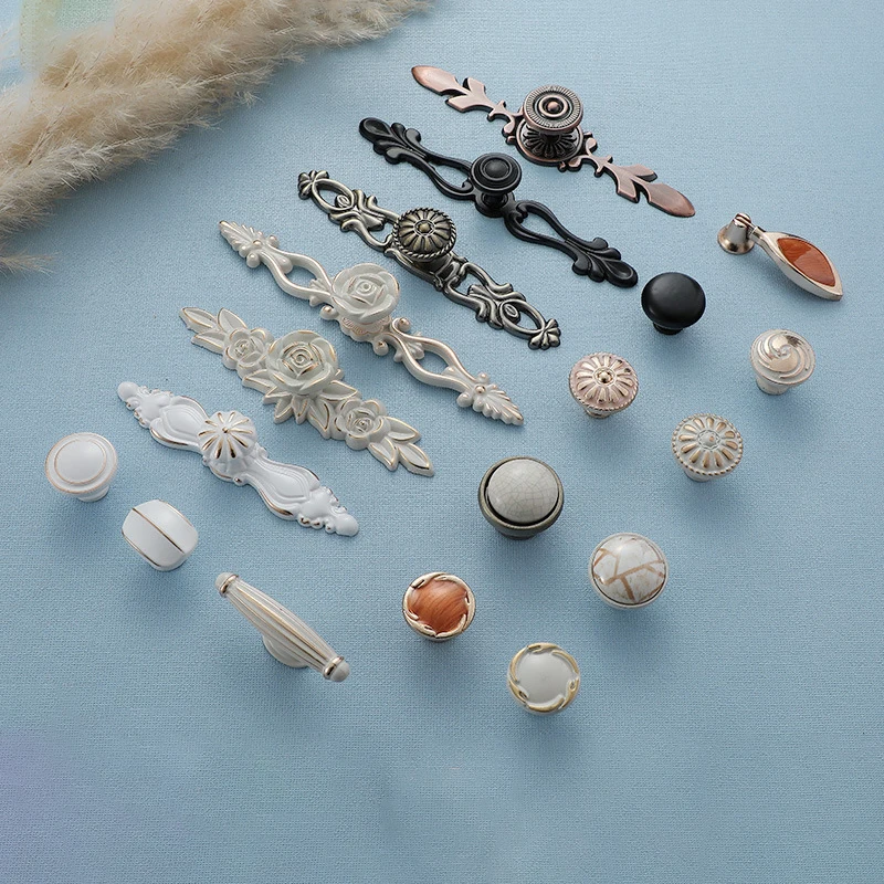 Gold Luxury Furniture Hardware Brass Cabinet Knob and Handle