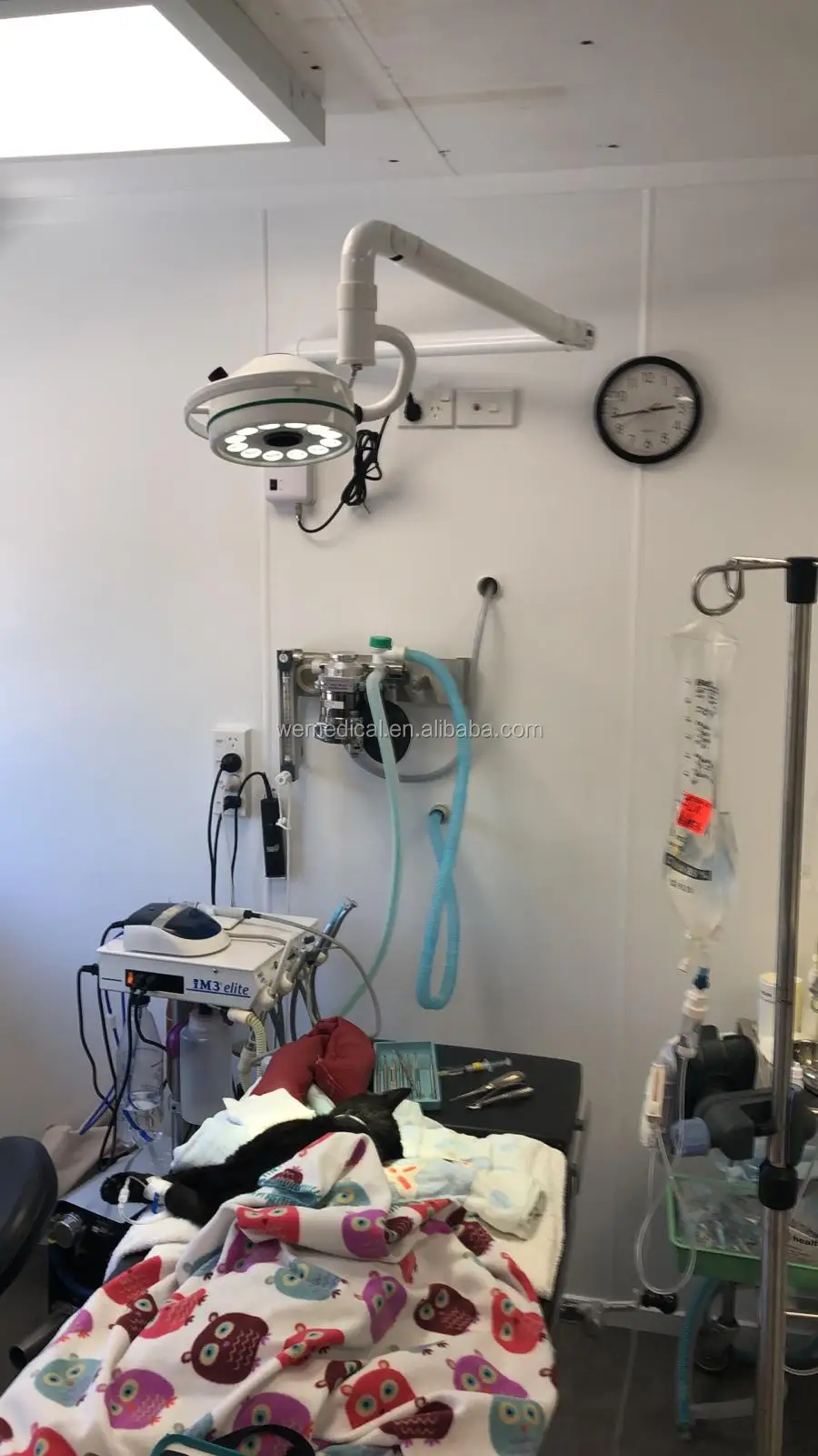 
Hospital operation room wall type led medical operating surgical lamp 