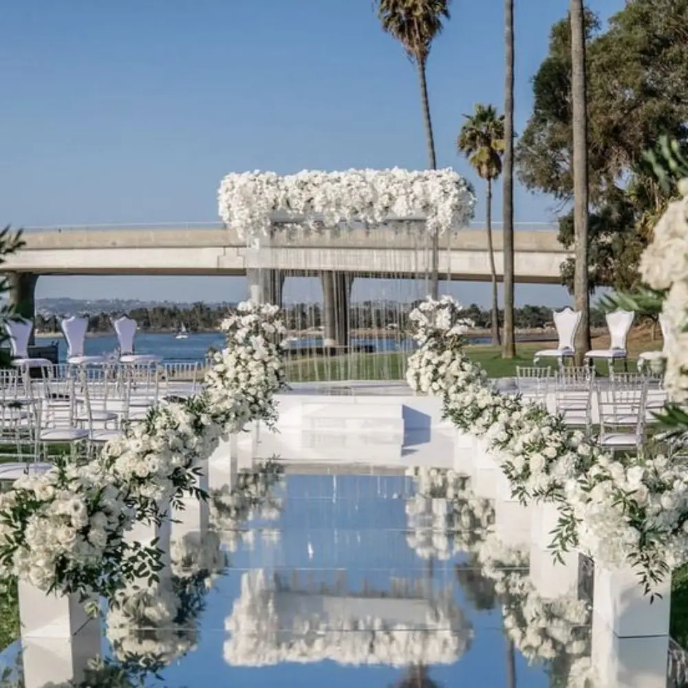 Hot Selling Wholesale Gold Mirror Carpet Walkway Outdoor Aisle Runner Carpets For Wedding Events