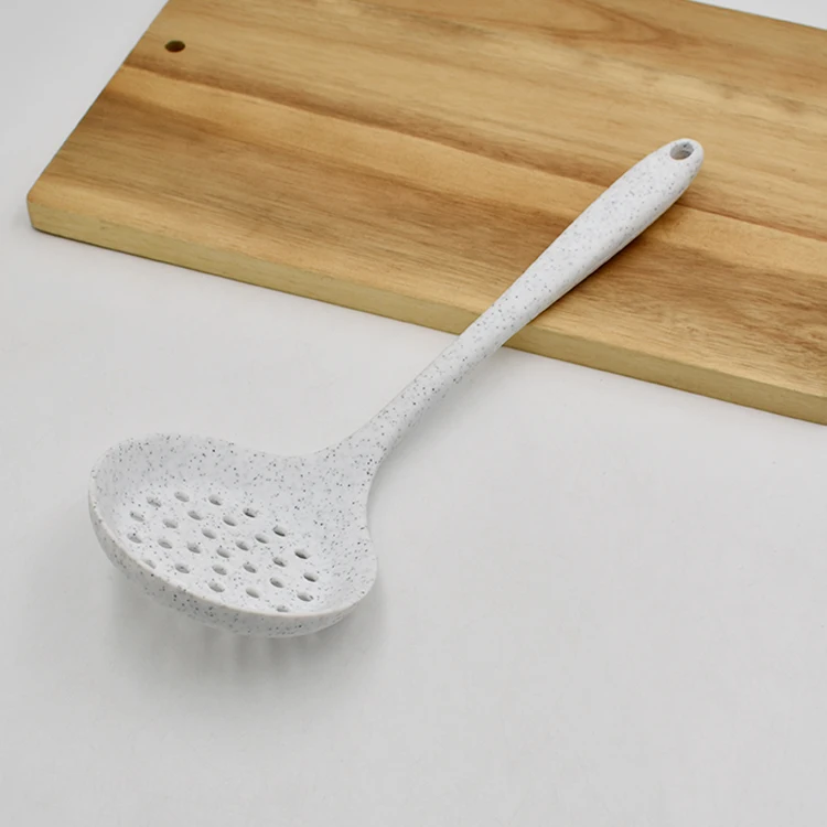 wholesale kitchen utensil Heat resistant Food grade non stick silicone  Fried Strainer Skimmer