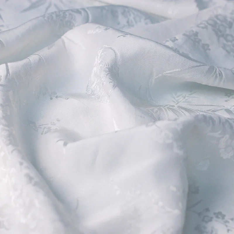 Wholesale bamboo plum blossom jacquard satin brocade pure plain mulberry 100% silk fabric