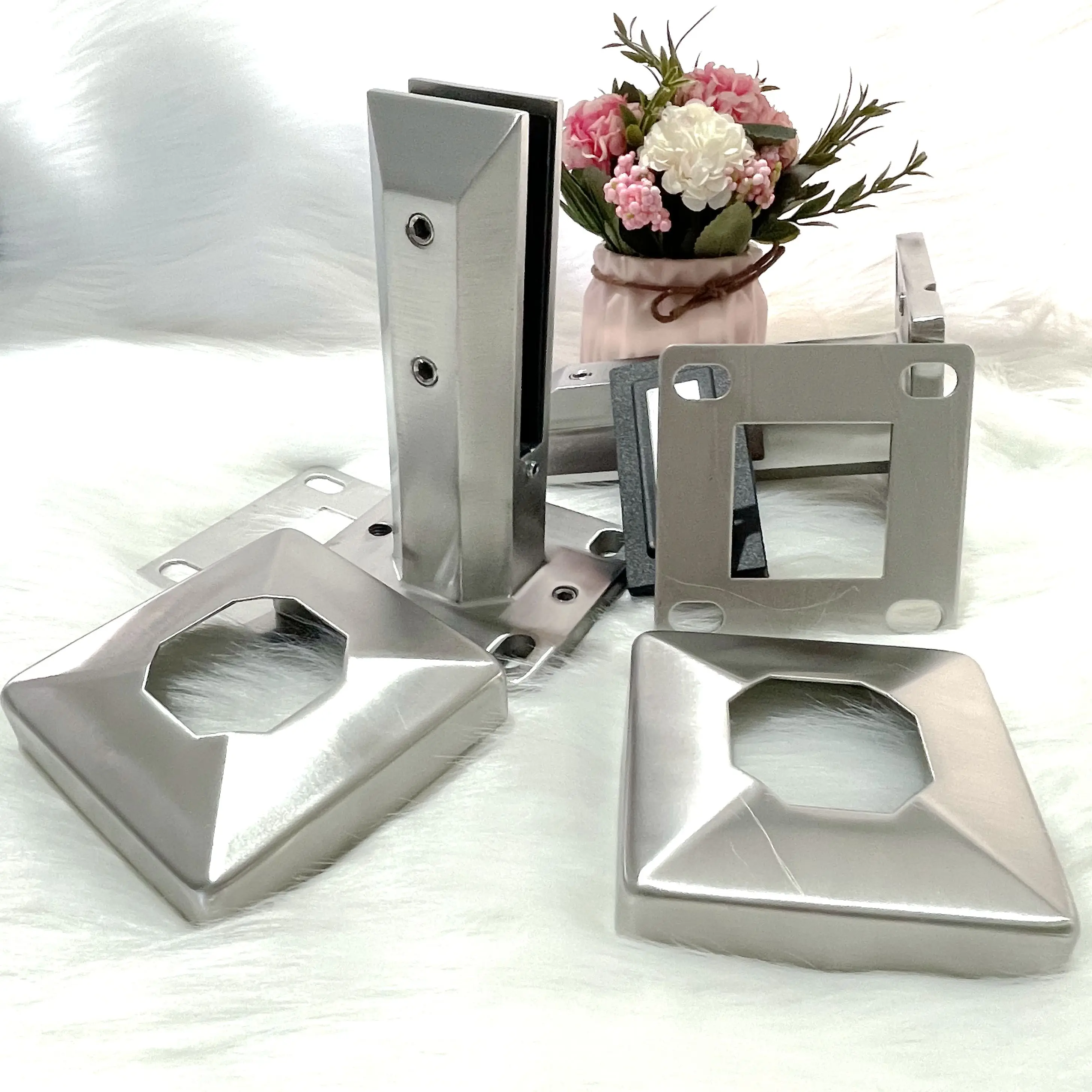 Factory direct sale  2205 stainless steel frameless glass  swimming pool spigot