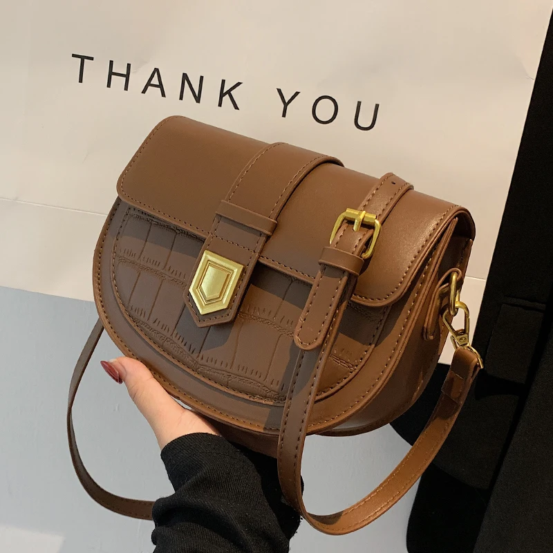 Новая простая модная сумка-мессенджер через плечо с акриловой цепочкой оптовая продажа из Китая женские Сумки искусственной кожи в западном стиле сумки-седло камнями