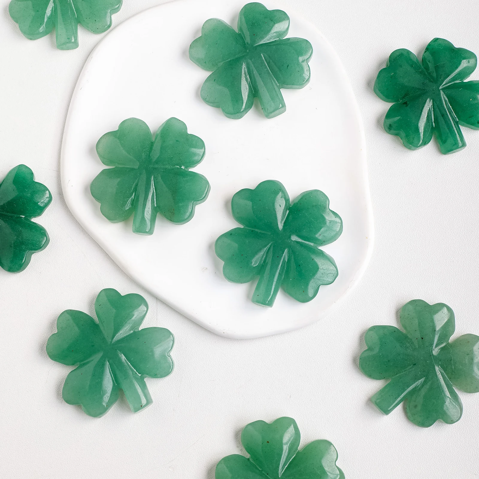 Wholesale Natural  Carved Gemstone Crystal Leaf Polished Crystal  Aventurine  Four Leaf Clover Home Decoration