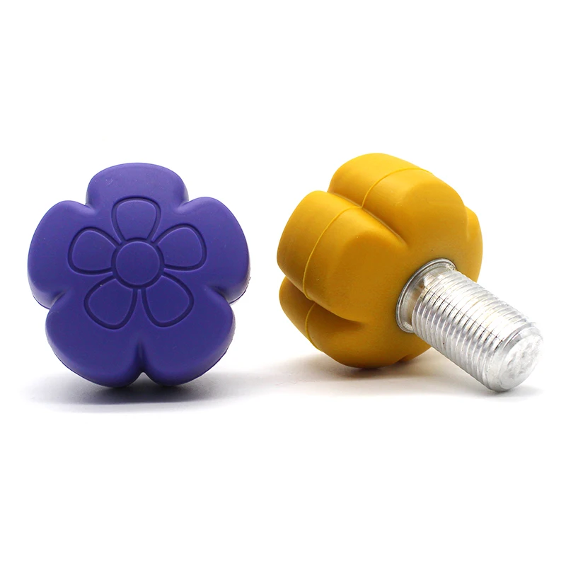 Put Orange Heart Pattern Guards Plugs Stuck In Quad Skate Types How To Remove Nut Size Screw Toe Stops Spin On Roller Skates