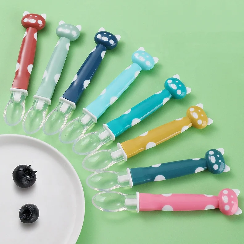 Cartoon Design Soft Kid Spoon BPA Free Silicone Baby Feeding Spoon Non Slip Plastic Handle Baby Silicone Spoons
