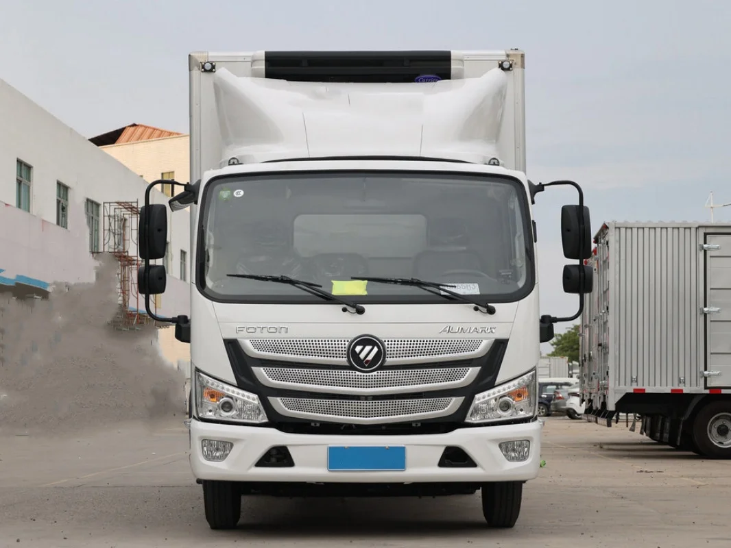 46m3  Cheap Price Van Small Freezer Refrigerated-Truck 4X2 Refrigerator Truck