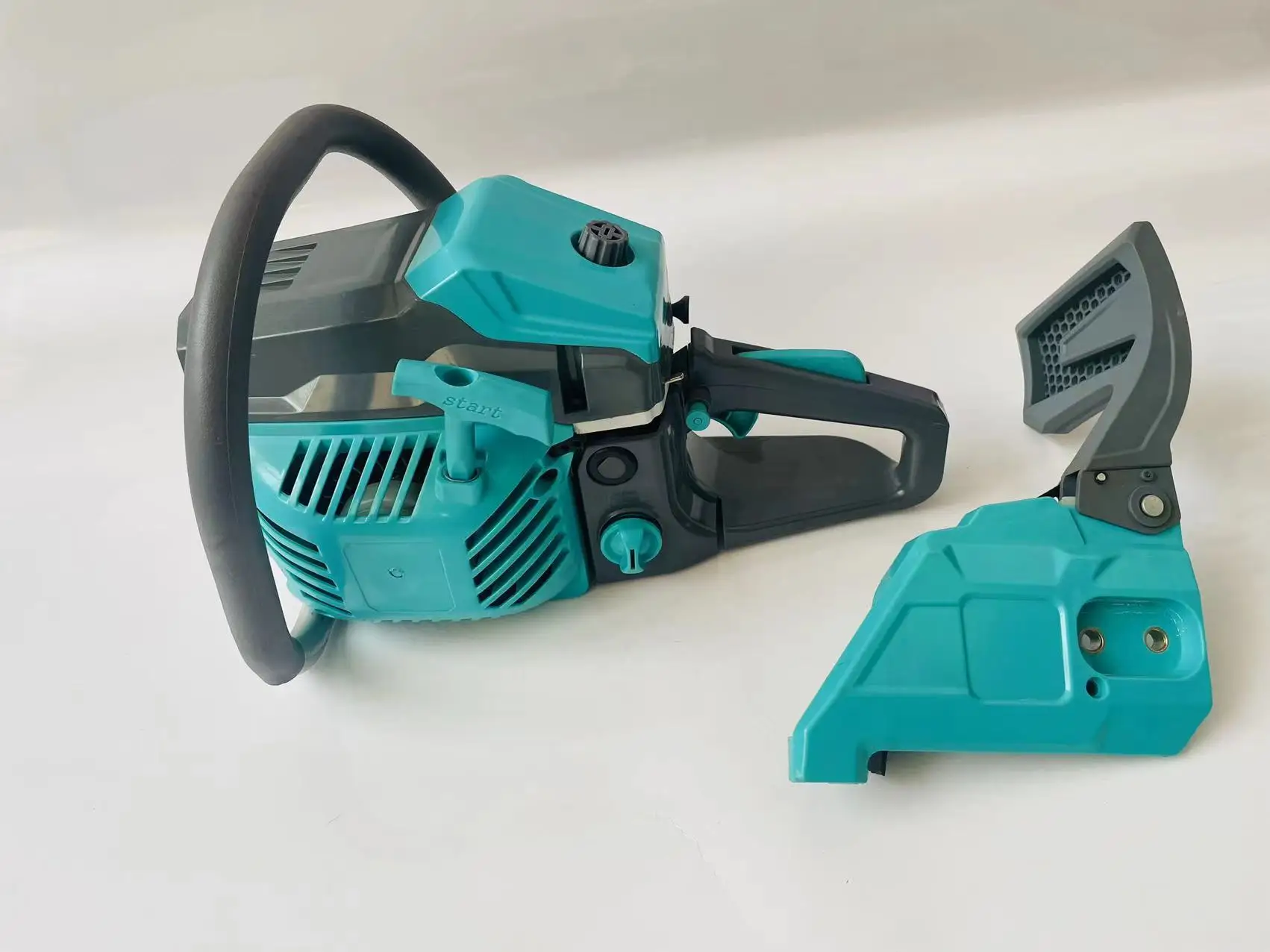 2023 New Style Hyagro factory price 5200 5800 52CC 58CC OEM Customized 2 stroke gasoline chainsaw with guide