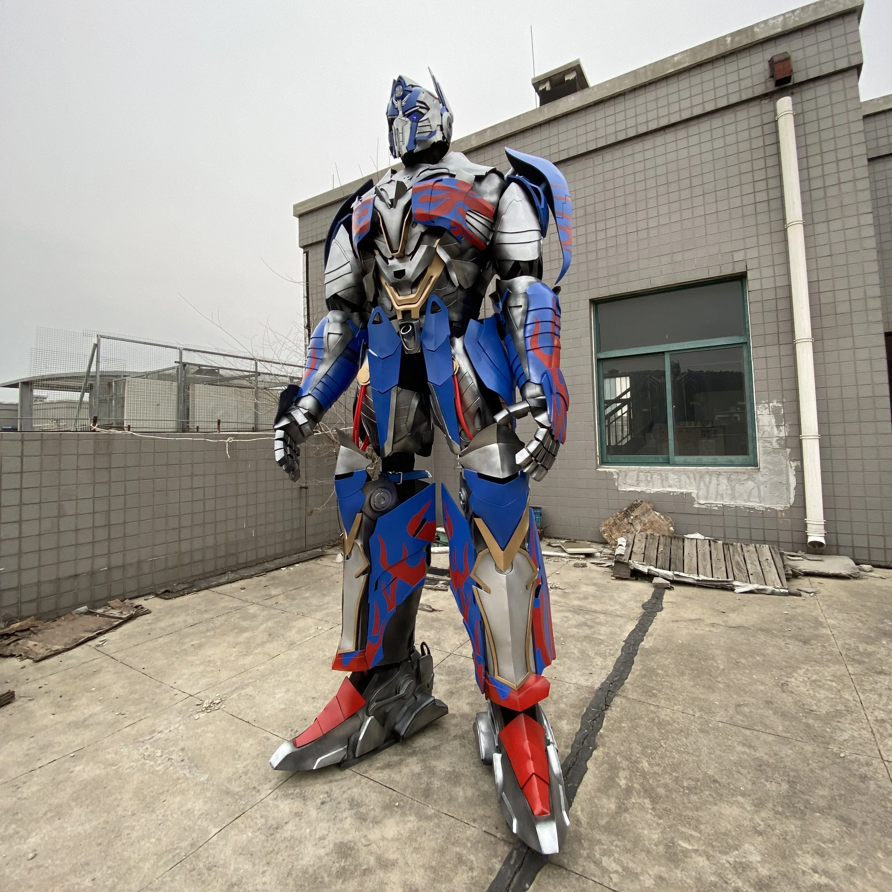 Adult Wear Cosplay Realistic Transforme Robot Costume Designers hand-crafted the wearable robot Optimus Prime