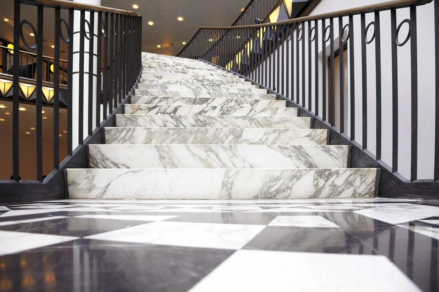 Cbdmart Elegant Custom Made Floating Staircase With Sleek Modern Indoor Style High End Stair Treads Floating Staircase