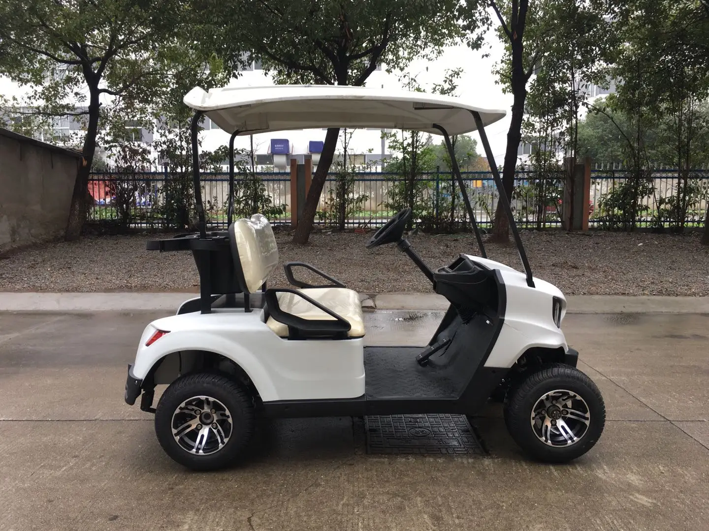 2 seater 4 wheel cheap  electric golf car